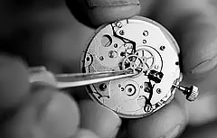 帕玛强尼手表维修（帕玛强尼手表调整日期时卡住的解决方法）