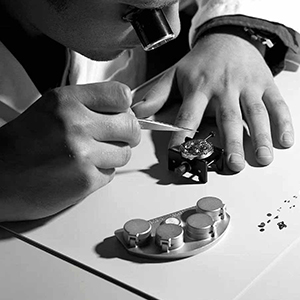 帕玛强尼手表受潮的原因最可能是哪些？